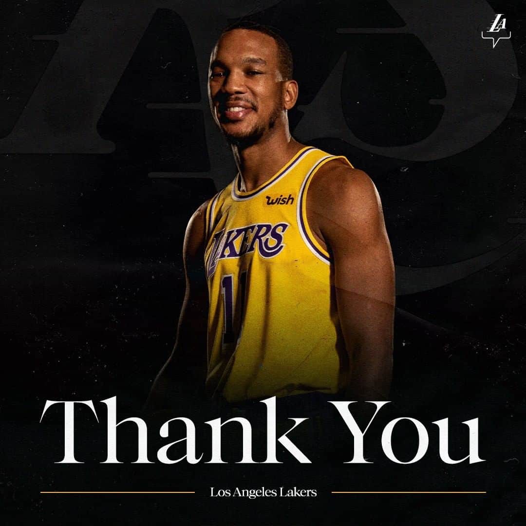Los Angeles Lakersさんのインスタグラム写真 - (Los Angeles LakersInstagram)「A group we'll never forget. Thank you for representing the Purple and Gold 💜💛」11月24日 8時00分 - lakers