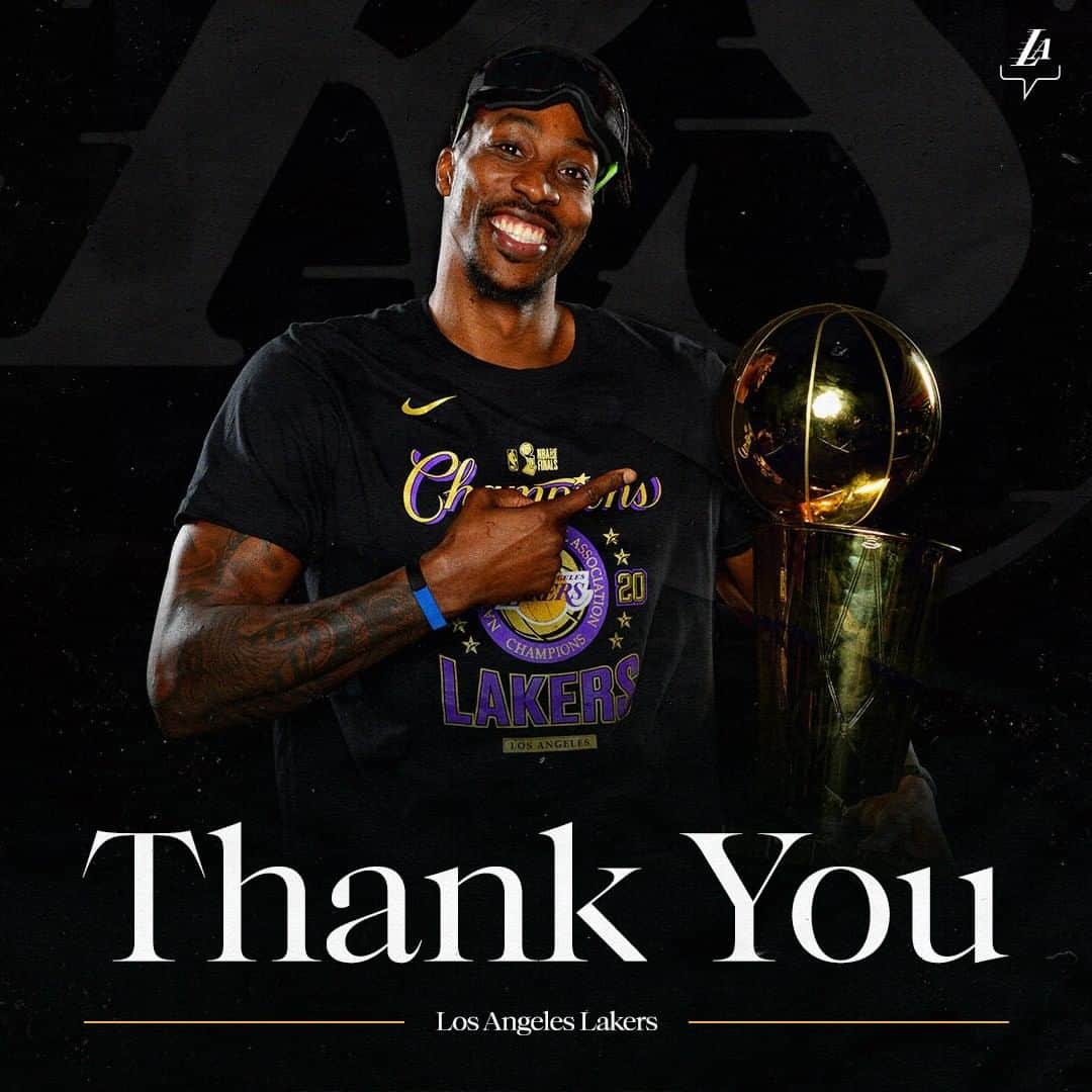 Los Angeles Lakersさんのインスタグラム写真 - (Los Angeles LakersInstagram)「A group we'll never forget. Thank you for representing the Purple and Gold 💜💛」11月24日 8時00分 - lakers