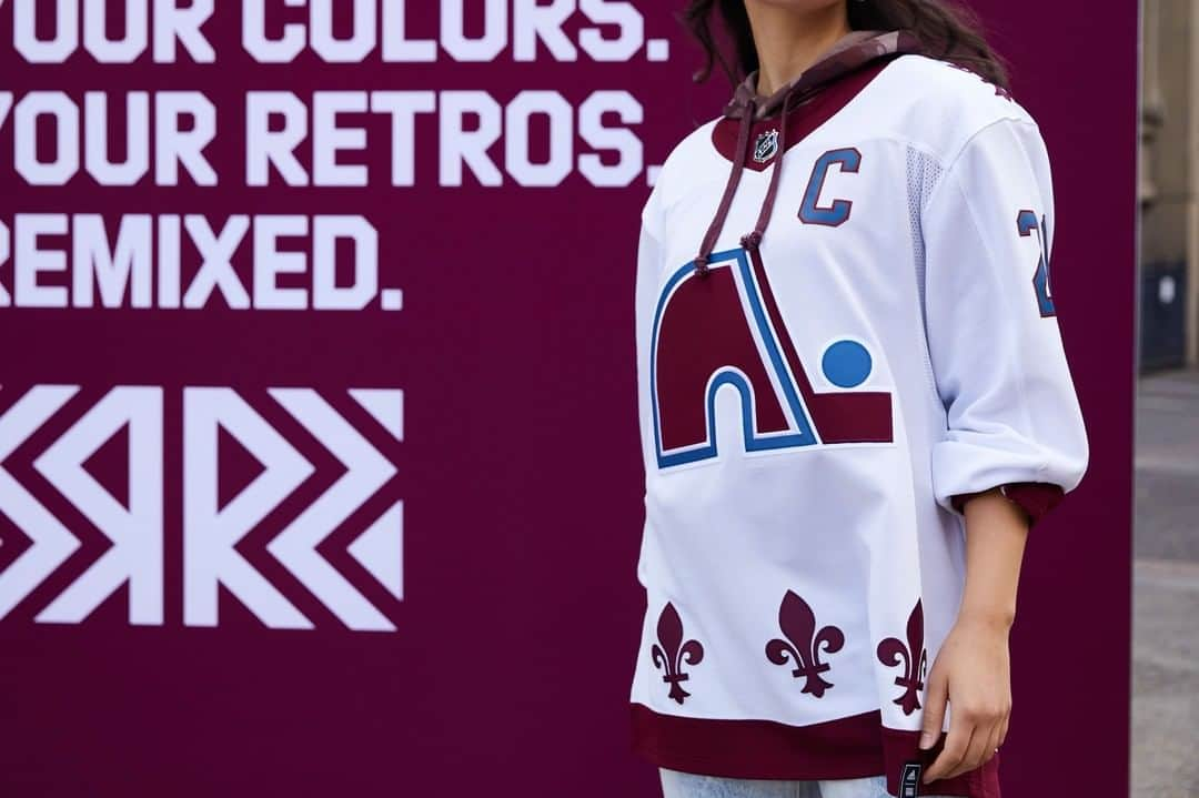 NHLさんのインスタグラム写真 - (NHLInstagram)「Simply iconic, right @coloradoavalanche? ⚜️  #ReverseRetro by @adidashockey」11月24日 8時06分 - nhl