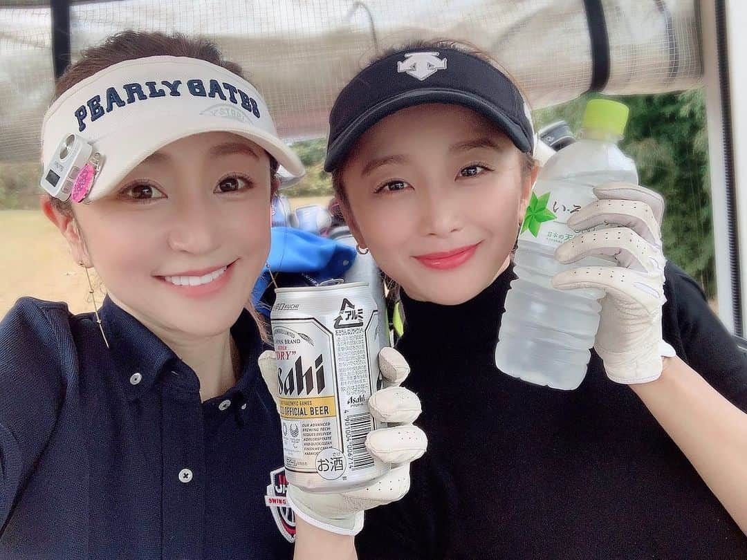 のインスタグラム：「ENJOY GOLF 1ホール目でPARで上がったのにそのあとズタボロになった。 #gold #引退します詐欺  #やっぱり結果楽しい #ゴルフ #ゴルフ女子」