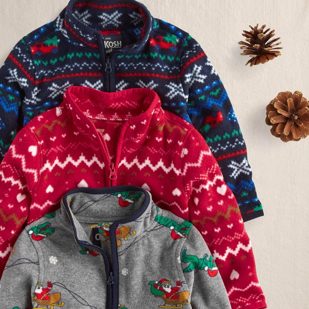 オシュコシュさんのインスタグラム写真 - (オシュコシュInstagram)「NEW! And just in the Nick 🎅 of time... B’gosh Fleece Cozies in holiday prints! Dash in before they’re gone!!! #oshkoshkids #merryfun #holidaystyle #cozy ❤️🦖🚚」11月24日 0時38分 - oshkoshkids