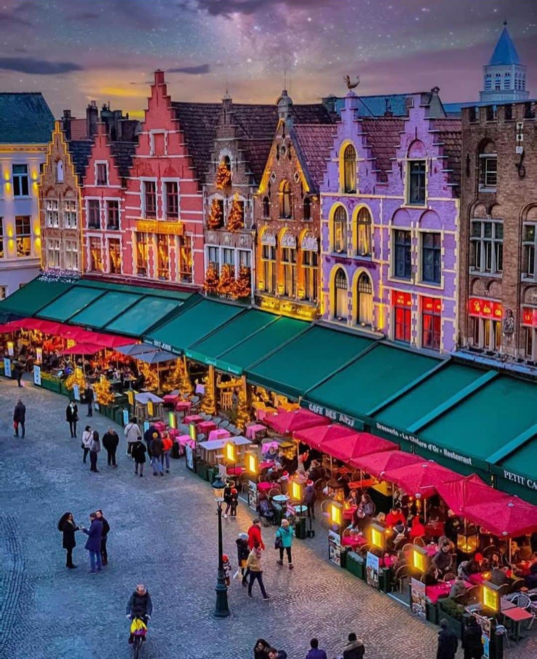 Wonderful Placesさんのインスタグラム写真 - (Wonderful PlacesInstagram)「Christmas market in Brugge - Belgium ✨❤️❤️❤️✨ Tag who you’d go with!!! . Pictures by ✨✨@jusanders23✨✨ #wonderful_places for a feature ❤️」11月24日 0時48分 - wonderful_places