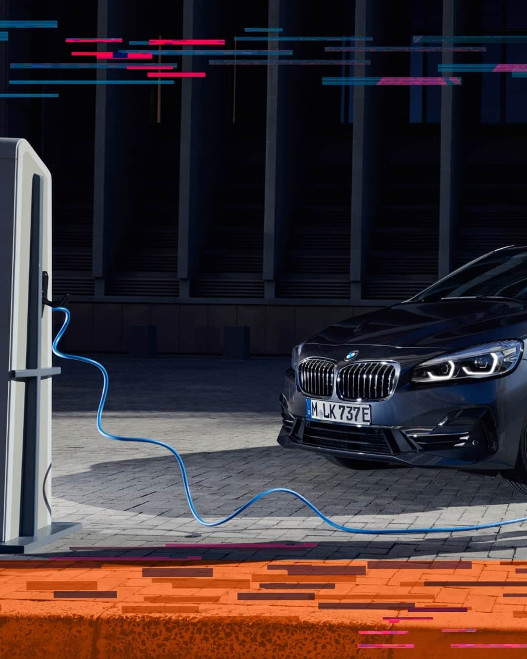 BMWのインスタグラム：「Don't think about what could be. Take charge and change. The BMW 225xe Active Tourer. #THE2 #BMW #pluginhybrid #JoyElectrified  __ BMW 225xe Active Tourer: Energy consumption in kWh/100 km (combined): 13.5. Fuel consumption in l/100 km (combined): 1.8. CO2 emissions in g/km (combined): 41. Further information: www.bmw.com/disclaimer.」