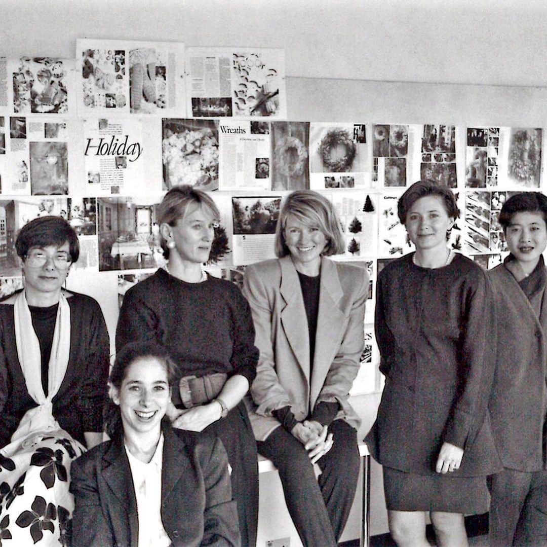 マーサ・スチュワートさんのインスタグラム写真 - (マーサ・スチュワートInstagram)「In our special 30th anniversary December issue, @marthastewart48 shares rare images from the early days at Living. Here, founding creative director Gael Towey, and founding editor Isolde Motley hold the first issue of the magazine, hot off the press. In the second image: Martha stands with staffers in front of a wall displaying the pages of the debut issue. “Together with a group of extraordinarily talented and creative people, I concentrated as much on the visuals—producing arresting images of everything from desserts to handmade ornaments—as I did on the words. Each story was finely crafted, and all of the recipes and instructions were carefully researched and tested,” writes Martha. Check out more photos and videos highlighting rare glimpses of Martha's earliest career moments at the link in bio. And be sure to pick up a copy of our December issue out on newsstands! #30yearsofLiving」11月24日 1時09分 - marthastewart