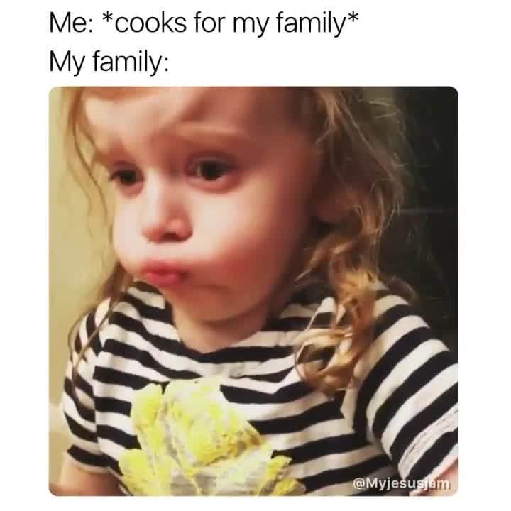 マット・マクゴリーのインスタグラム：「My family orders in during the holidays.⁠ edit by @myjesusjam⁠ video by @annietothewilkins⁠」