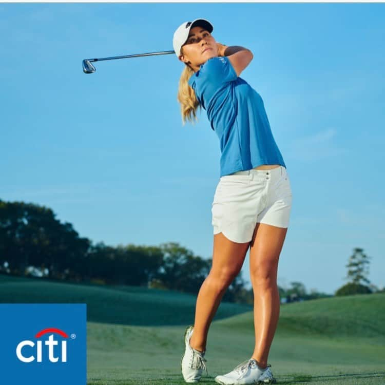 ダニエル・カングさんのインスタグラム写真 - (ダニエル・カングInstagram)「#Ad What’s cooking, @citibank cardmembers?  Join me on 12/1 at 6pm ET to chat about golf, and to learn a new “make at home” recipe — all from the comfort of your own device!  Cardmembers get complimentary access.  Link to register in my story!  #TeamCiti」11月24日 1時41分 - daniellekang