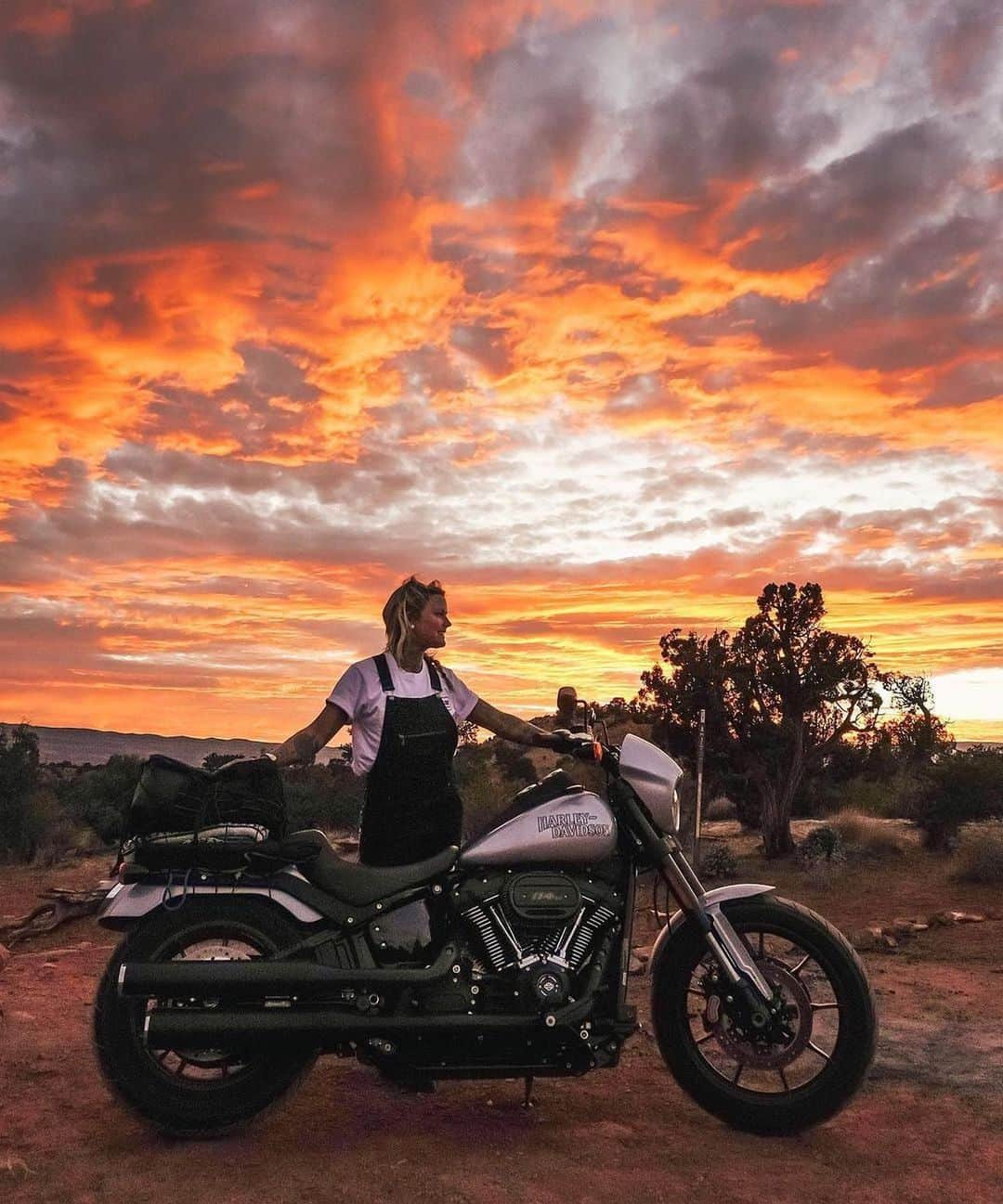 Harley-Davidsonさんのインスタグラム写真 - (Harley-DavidsonInstagram)「Your next two wheeled adventure awaits.  #HarleyDavidson #HDLowRiderS」11月24日 2時00分 - harleydavidson