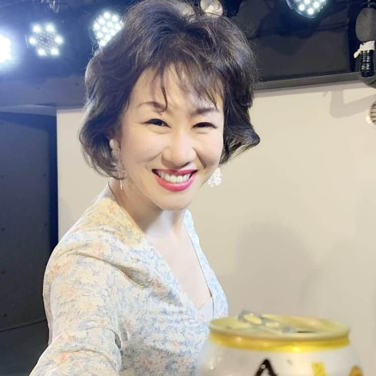 清水まり子さんのインスタグラム写真 - (清水まり子Instagram)「2020年最初で最後の自分のライブ🤣おかげさまでありがとうございました🙇Mariko💕 ★https://youtu.be/JGLCcIbjBjI ★http://www.actrus.jp/marikoshimizu/ #清水まり子 #父さん、あのね。 #家族愛感じた  #家族との時間  #TokumaJapanCommunications  #ActrusManagement」11月24日 2時03分 - mariko1205shimizu