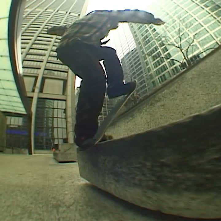 スラッシャーのインスタグラム：「👉🏾 @icouldbedown x @upriseskateshop x @adidasskateboarding x @thrashermag ✨」