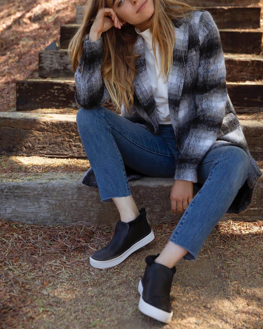 トムズシューズのインスタグラム：「We’re just sayin: the Paxton hardly ever stays in stock.   Plus, every purchase supports causes you care about, like greater access to mental health resources.」