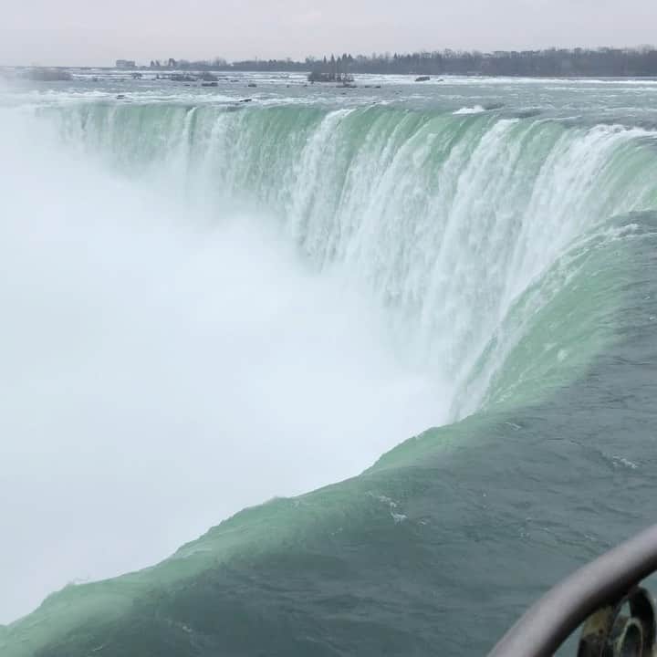 アンソニー・アービンのインスタグラム：「All comes to pass, eventually.」