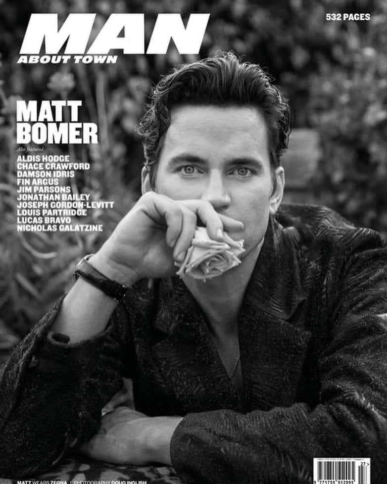 マット・ボマーのインスタグラム：「Man About Town – “Matt Bomer” As Told By: Yale Breslin, November 23, 2020.   @_manabouttownuk  Photographer: Doug Inglish @Doug Inglish Stylist: Gorge Villaplando (@gorgevillalpando) Grooming: Joanna Pensinger (@Joannapford) Editorial Director: Huy Gwyther (@huwgwyther)  Thank you @leeepfrog @zacharyquinto @therealjimparsons @susansarandon @octaviaspencer @kristenanniebell @antoni @zacharylevi @finnwittrock @lolakirke and @jordan_roth for making this a fun and unconventional interview. Link to the mag with our conversation in my bio. Also: I don’t normally pose shirtless in photos, but it was 95 degrees and I was wearing a leather suit all day and I started drinking Johnny Walker and it’s 2020 and things change and I forgive myself. ✌️❤️」