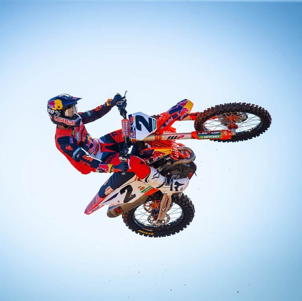 Racer X Onlineさんのインスタグラム写真 - (Racer X OnlineInstagram)「Between the Motos ⏱️ Cooper Webb "[The #1 plate] That’s what you work for, man. That’s what you work for. I was good with it. We’re back to the OG #2. Hopefully we can change that next year." 🗣  More on @RacerXOnline」11月24日 4時33分 - racerxonline