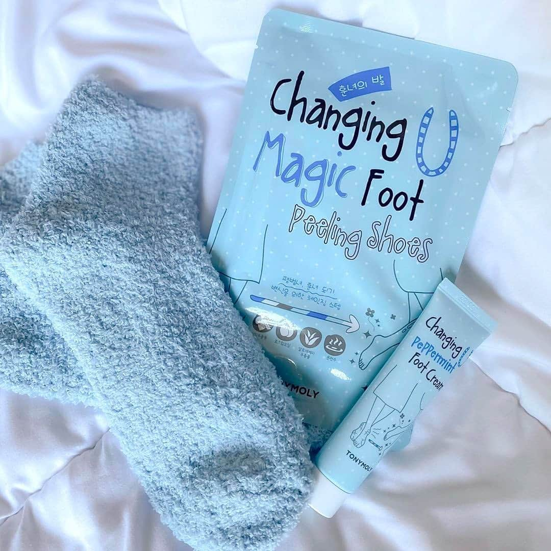 TONYMOLY USA Officialさんのインスタグラム写真 - (TONYMOLY USA OfficialInstagram)「Up your at home pedicure game with our Changing U Twinkle Toes Foot Care Set! Exclusively available @Ultabeauty 📸@thelifestylearchive #TONYMOLYnMe #xoxoTM #ultabeauty」11月24日 4時55分 - tonymoly.us_official