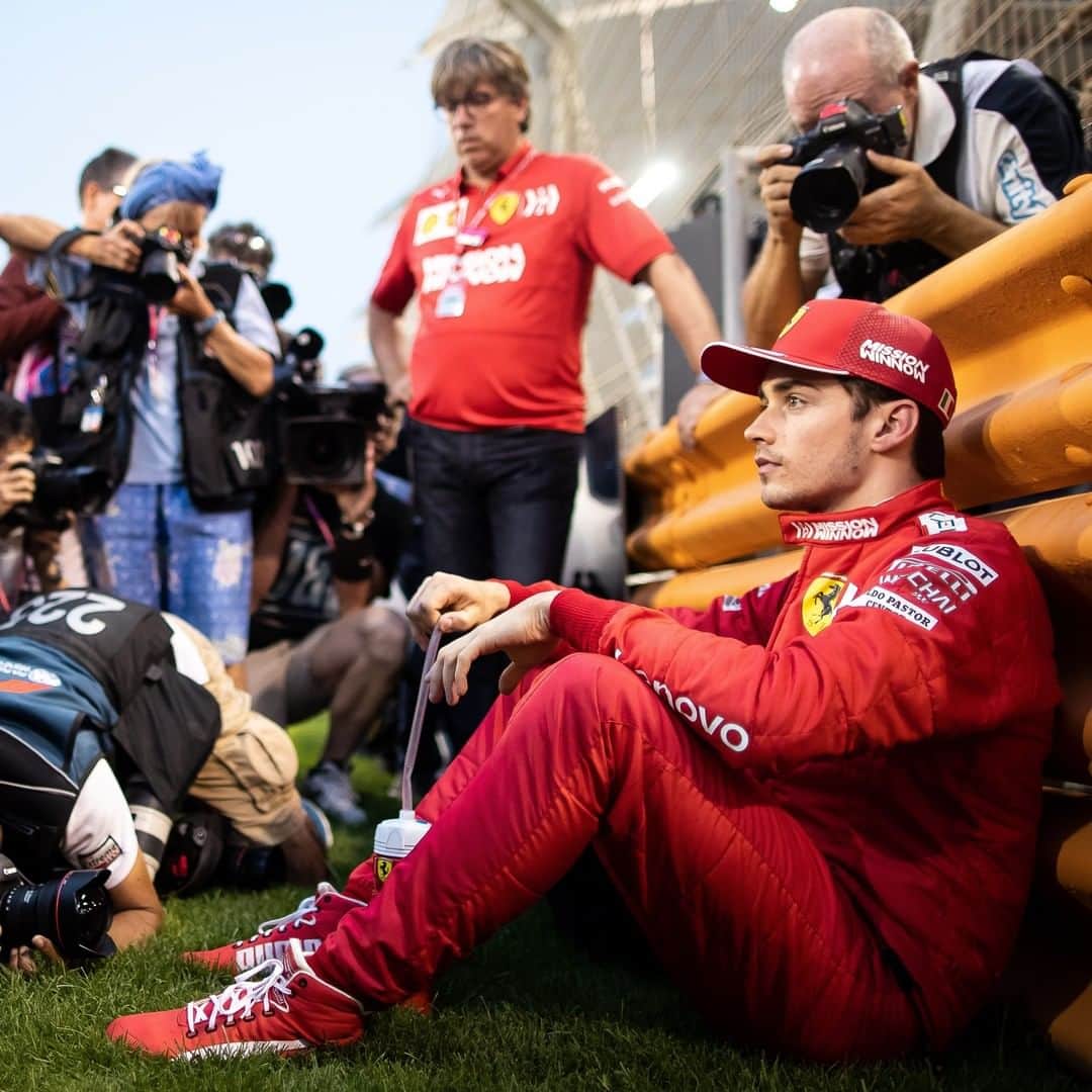 F1さんのインスタグラム写真 - (F1Instagram)「Congratulations, commiserations...  Last time out in Bahrain, @charles_leclerc scored a bittersweet first podium in F1, when victory looked all but certain until a loss of power halted his charge 💔  #F1 #Formula1 #BahrainGP #CharlesLeclerc #Ferrari @scuderiaferrari」11月24日 5時24分 - f1