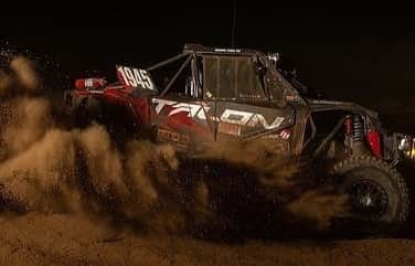 Honda Powersports USさんのインスタグラム写真 - (Honda Powersports USInstagram)「The SLR Honda @slr_honda team rode to victory during this weekend’s SCORE International @scoreinternational Baja 1000, extending Honda’s overall motorcycle win total in the event to 30, including six straight and 22 in the last 23 years. It also marked a record 14 wins for the CRF450X. It was a dominant performance for riders Mark Samuels @slamuels130 Justin Morgan and Justin Jones @jbones42 as the No. 1X bike led the entire way around the 898.4-mile course, turning in a winning time of 20 hours, 50 minutes, 30 seconds.  On the four-wheel side,the Honda Talon Factory Racing team @hondaoffroadracing, which topped the Pro UTV Unlimited category with drivers Eliott Watson @eliottwatson3, Quintin Tucker, Bud Ward @thebudman_17, Brian Weatherly and Geoffrey Dunivin.  Also impressive was the Pro UTV NA class was won by a Raceco-built @racecousainc Talon 1000X-4 fielded by a private Chris Haines-managed effort fielding drivers Francisco Arredando, Jamie Campbell (brother of Baja legend Johnny Campbell @johnnycampbell11x) and Cisco Bio. 📸 @getsomephoto  Congratulations to all the teams in their wins at such a grueling event! #ridered」11月24日 5時38分 - honda_powersports_us
