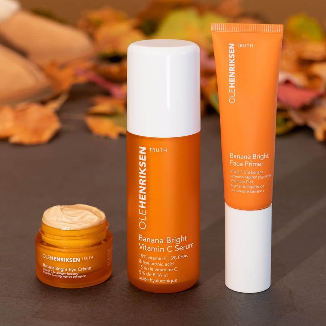 ウラヘンリクセンさんのインスタグラム写真 - (ウラヘンリクセンInstagram)「Falling for vitamin C is easy with these three 😍🍊 Here's how we keep our skin glowing as the seasons change: ✨ Get brighter, bouncier skin with Banana Bright Vitamin C Serum  ✨ Color-correct and illuminate the entire eye area with Banana Bright Eye Crème  ✨ Extend makeup wear with Banana Bright Face Primer  Who else can't go a day without using these three?」11月24日 6時01分 - olehenriksen