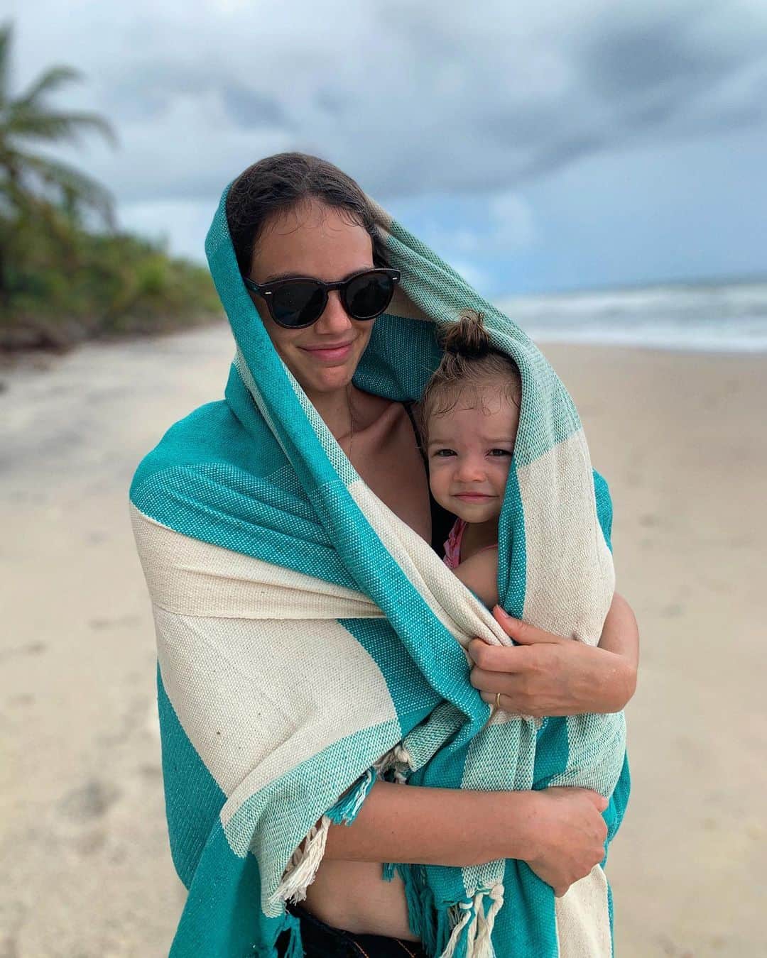 Chay Suedeのインスタグラム：「teve chuva também」