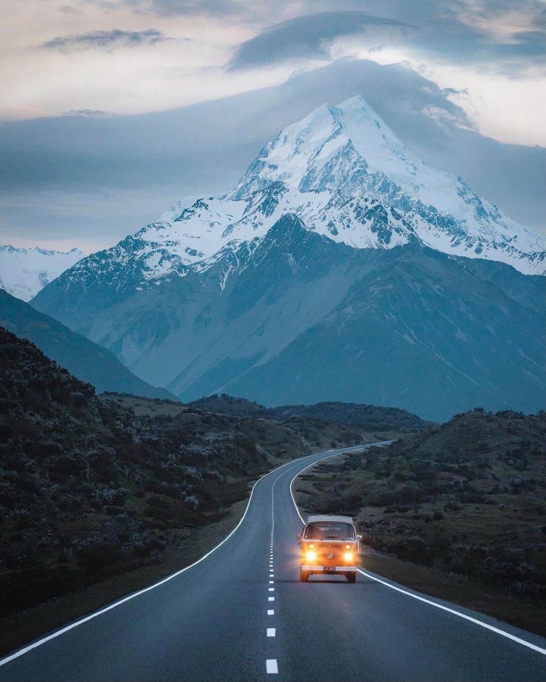 FOLKのインスタグラム：「Monday blues. Today’s favorites are: 1.) @ryanresatka 2.) @karl_steinegger 3.) @prestonbuechler 4.) @erikmcr 5.) @nordicalex 6.) @supertrampeur」