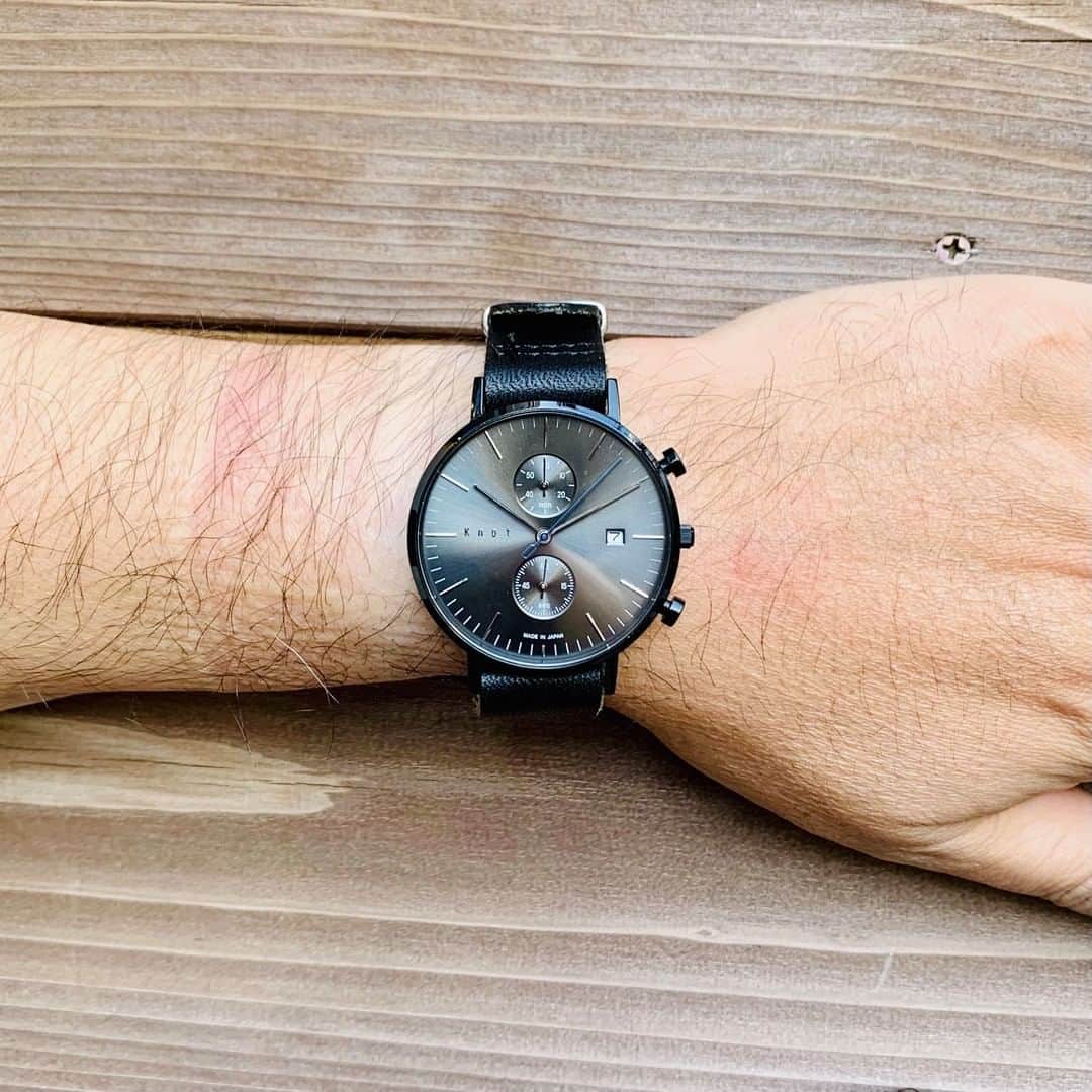 Maker's Watch Knotさんのインスタグラム写真 - (Maker's Watch KnotInstagram)「天神ギャラリーショップです！  ブラックコーデで引き締まった印象に！ とてもカッコいいです！ ご来店、ありがとうございました！  CC-39BKMT/NT2-18BKBK  #knot #knot_official #knotwatch #fukuoka #tenjin #chronograph #sapphireglass #watch #madeinjapan #customized #ノット #日本製 #メイドインジャパン #時計 #ペアウォッチ #カスタムウォッチ #チタニウム #ソーラークロノグラフ #サファイアガラス #福岡 #天神」11月24日 17時00分 - makers_watch_knot