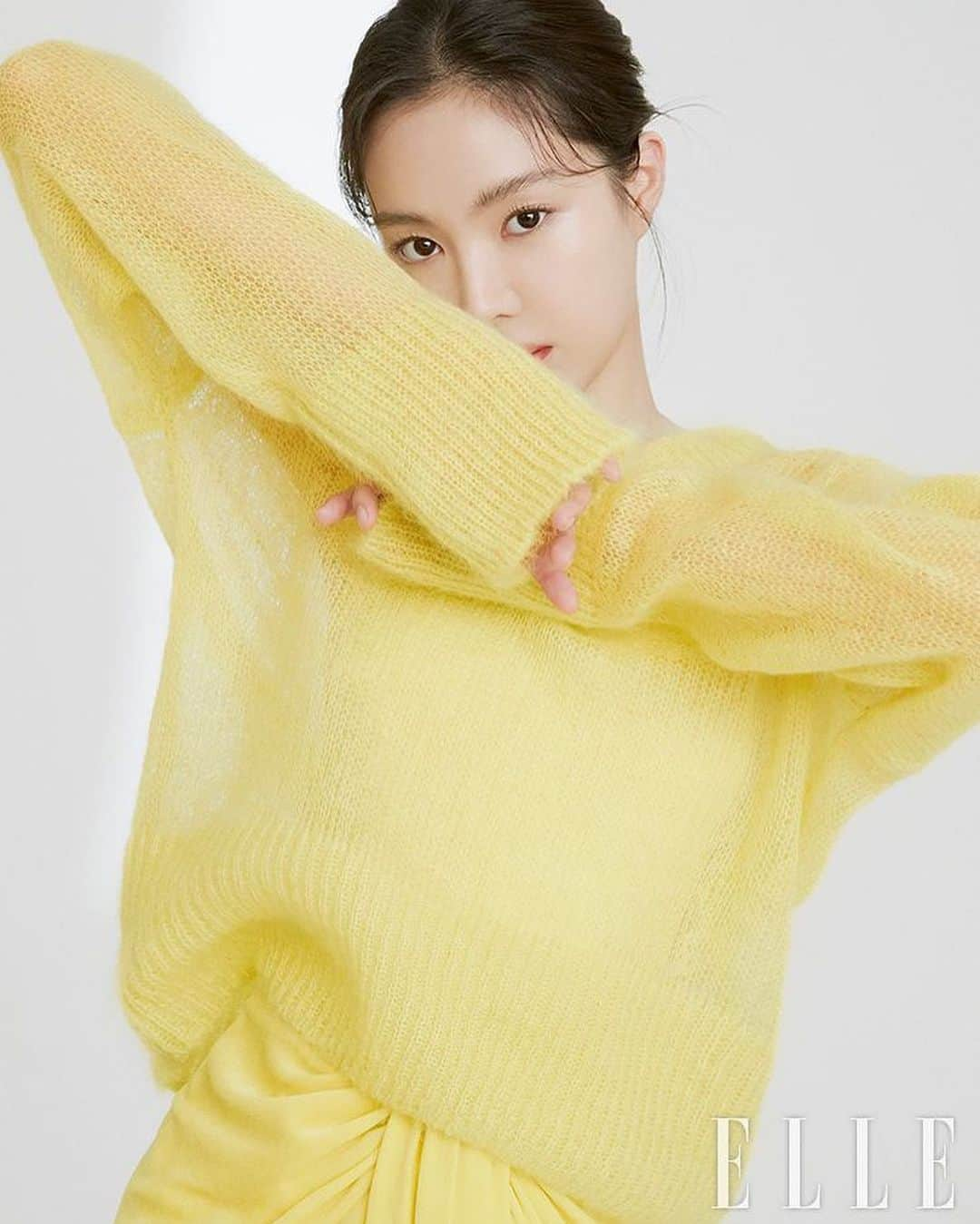 ソン・ナウンさんのインスタグラム写真 - (ソン・ナウンInstagram)「@ellekorea @glowoasis_kr  @mokjungwook  @seoulbase  @hearts_ultrapeku  @stylist_teamchloe」11月24日 17時15分 - marcellasne_