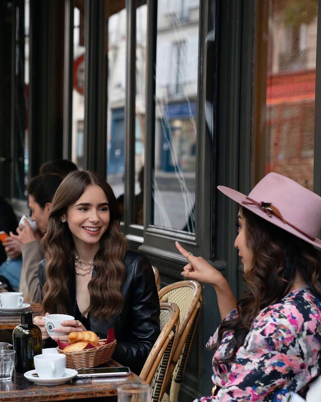 Vogue Australiaさんのインスタグラム写真 - (Vogue AustraliaInstagram)「“I really hope to see Emily spend more time with her co-workers ... I also hope Emily’s French improves,” says @lilyjcollins of what she hopes her character learns in season two of #EmilyinParis. “I’d love for her to start to feel more at ease in the city and dive deeper into life as more of a resident than a visitor.” In the bio link, #Vogue meets the 31-year-old actor on Zoom, speaking from her home in Los Angeles, to chat all about the second season of the hit show. 📷 courtesy of @netflix」11月24日 18時02分 - vogueaustralia