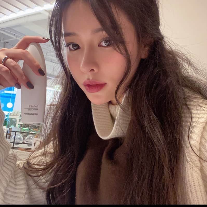 クォン・スジョンのインスタグラム：「♥」