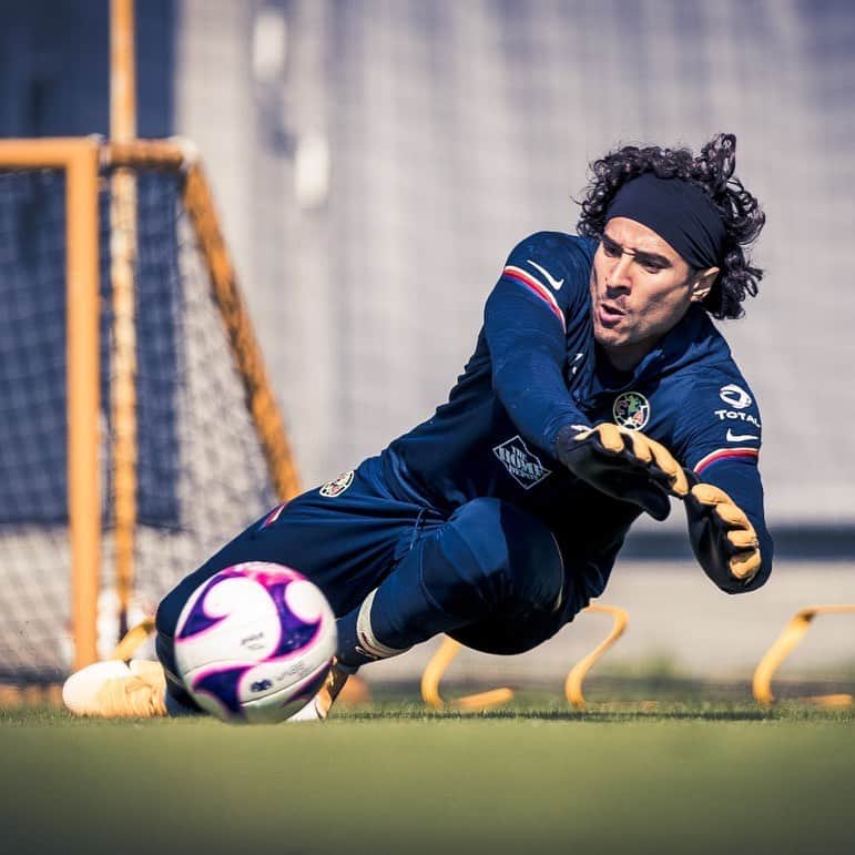 ギジェルモ・オチョアのインスタグラム：「🔥🇲🇽🔥😎 #vamosamérica」