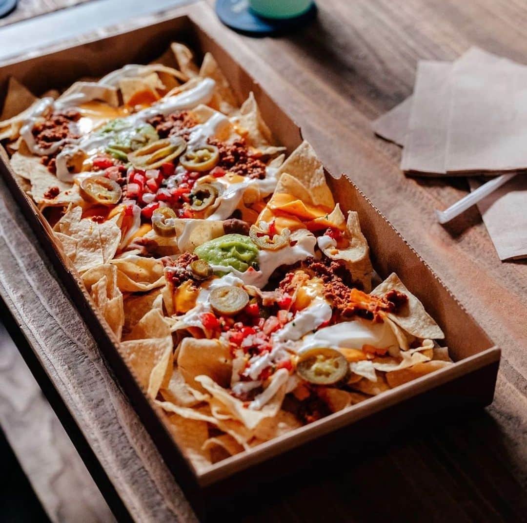 Taco Bellのインスタグラム：「Swipe for the close up.」