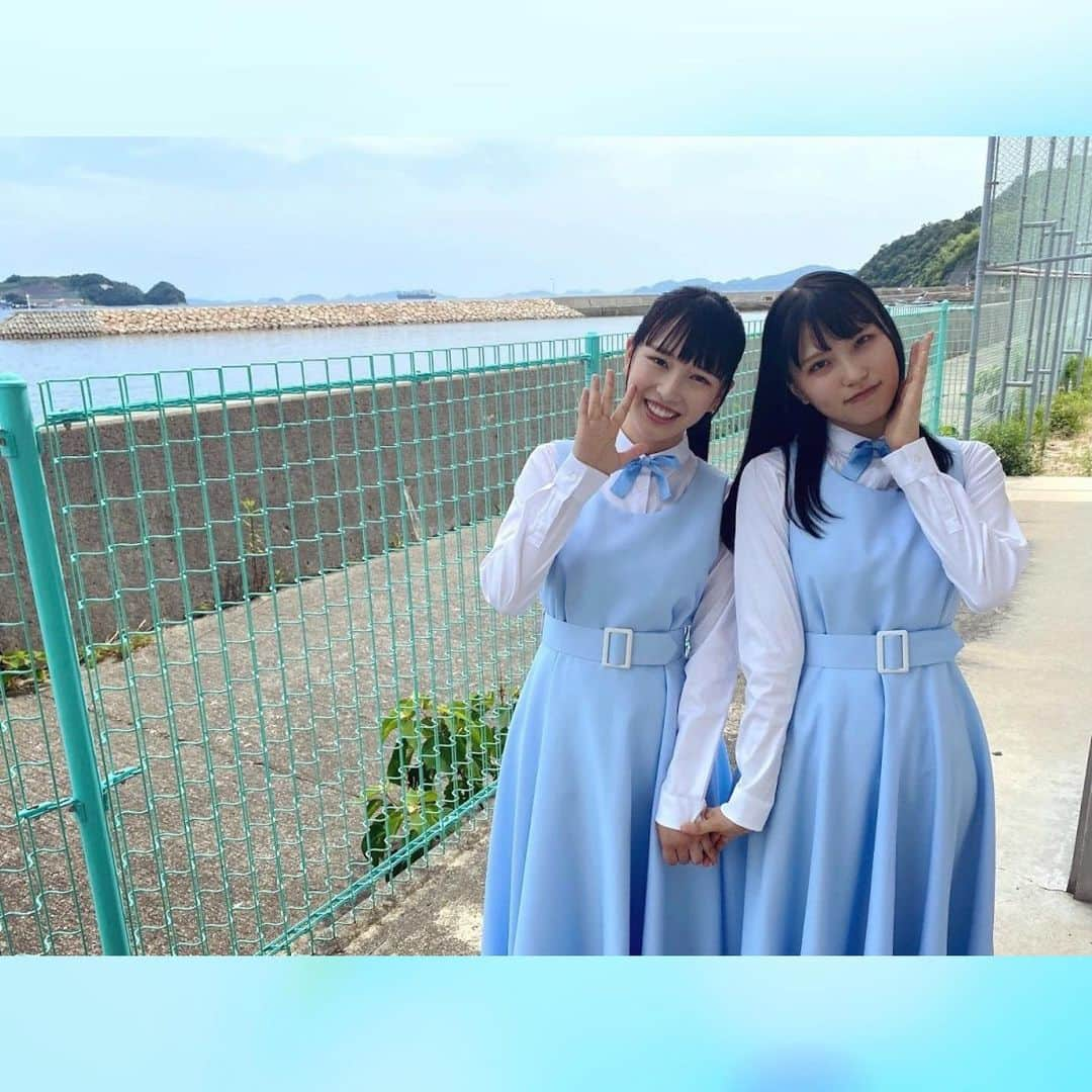 STU48さんのインスタグラム写真 - (STU48Instagram)「🐋🐋🐋  海沿いを仲良くお散歩👭💓  #STU48 #STU2期研究生 #2期生 #研究生 #川又あん奈 #KawamataAnna #吉崎凜子 #YoshizakiRinko #アイドル #オフショット #カワイイ #可愛い #japanesegirl #kawaii #idol #瀬戸内アイドル #瀬戸内 #setouchi #広島 #hiroshima #MV撮影 #思い出せる恋をしよう #オモコイ #制服 #水色 #ツーショット」11月24日 10時32分 - stu48.official