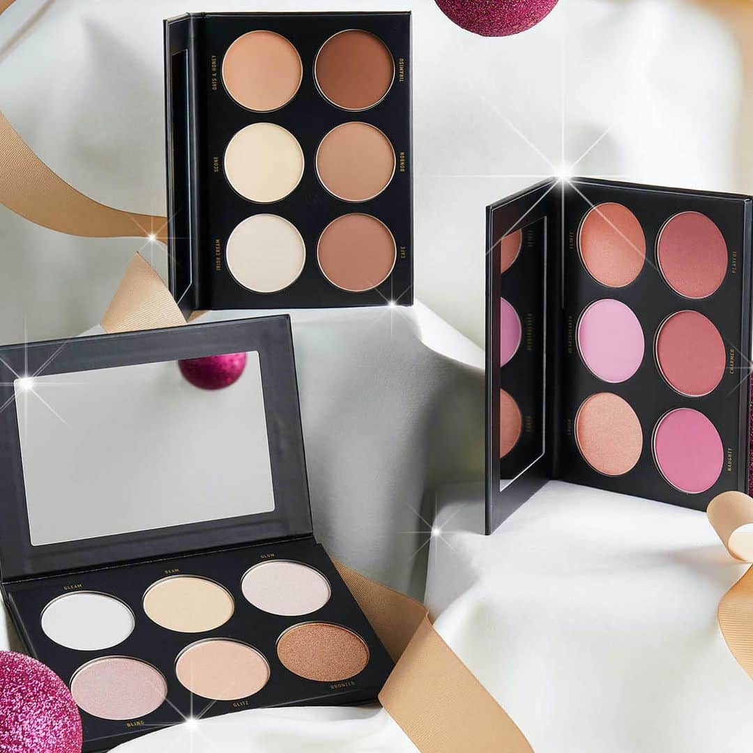 Motives Cosmeticsさんのインスタグラム写真 - (Motives CosmeticsInstagram)「Swipe to see the ALL the NEW NEW 👀💋   Today was a BIG day! Not only did we launch the Holiday Kiss Collection, Shape Up, That Glow Tho and Get Cheeky Face Palettes, but #ThaliaBESOS is OFFICIALLY Avaialble for Pre-Order!!!  Visit motivescosmetics.com or tap to shop and see them all! ✨」11月24日 11時00分 - motivescosmetics
