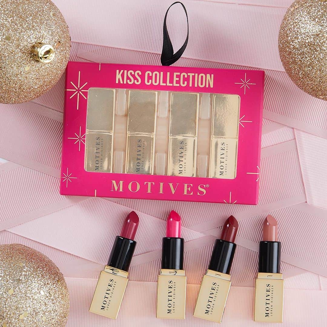 Motives Cosmeticsさんのインスタグラム写真 - (Motives CosmeticsInstagram)「Swipe to see the ALL the NEW NEW 👀💋   Today was a BIG day! Not only did we launch the Holiday Kiss Collection, Shape Up, That Glow Tho and Get Cheeky Face Palettes, but #ThaliaBESOS is OFFICIALLY Avaialble for Pre-Order!!!  Visit motivescosmetics.com or tap to shop and see them all! ✨」11月24日 11時00分 - motivescosmetics