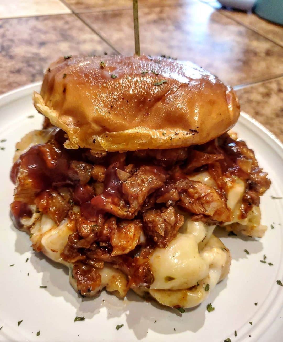 Flavorgod Seasoningsさんのインスタグラム写真 - (Flavorgod SeasoningsInstagram)「Flavor God Seasoned Baby Back Ribs Burger 🍔 with Mac & 🧀!!! by Customer @roarbertoe⁠ -⁠ Add delicious flavors to your meals!⬇️⁠ Click link in the bio -> @flavorgod  www.flavorgod.com⁠ -⁠ Flavor God Seasonings are:⁠ ➡ZERO CALORIES PER SERVING⁠ ➡MADE FRESH⁠ ➡MADE LOCALLY IN US⁠ ➡FREE GIFTS AT CHECKOUT⁠ ➡GLUTEN FREE⁠ ➡#PALEO & #KETO FRIENDLY⁠ -⁠ #food #foodie #flavorgod #seasonings #glutenfree #mealprep #seasonings #breakfast #lunch #dinner #yummy #delicious #foodporn」11月24日 11時01分 - flavorgod