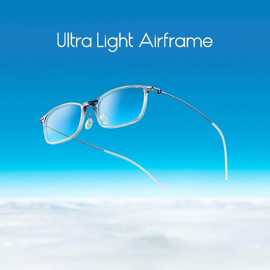 JINSのインスタグラム：「Our Airframe glasses just got a whole new, improved (and ultra light) look! Weighing in at 5 GRAMS, they're extremely light and comfortable for all-day wear.  Swipe ➡️ to see the collection: ☁️ Available in 4 modern and sleek shapes ☁️ Features minimal design with a screwless hinge ☁️ Get ultra comfort with silicone nose pads and temple tip covers」