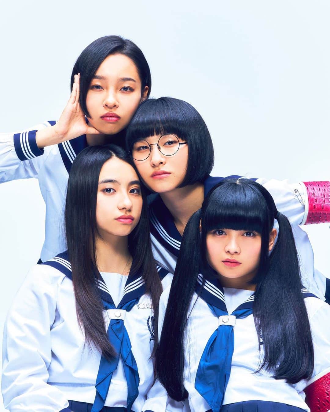 新しい学校のリーダーズのインスタグラム