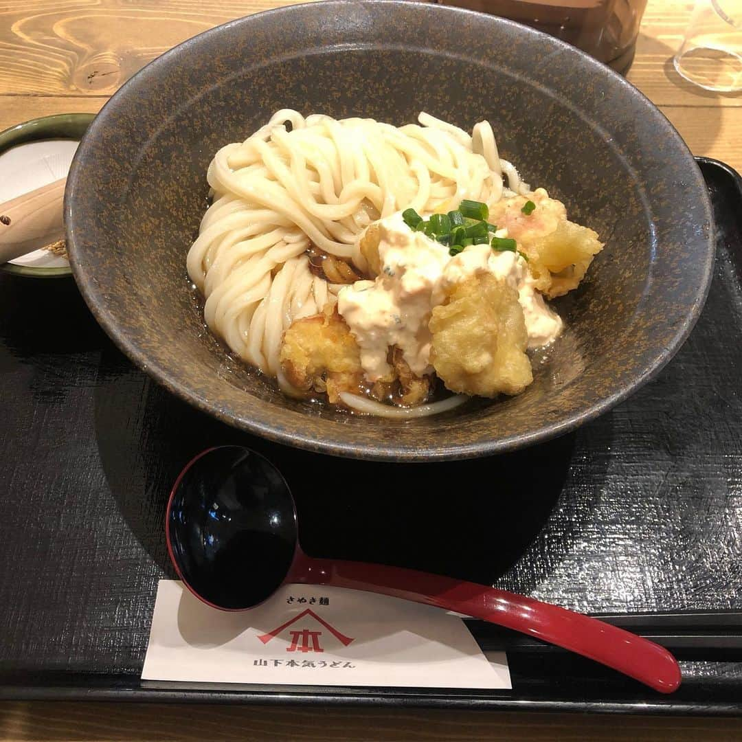 小石田純一さんのインスタグラム写真 - (小石田純一Instagram)「はじめての「山下本気うどん」。鶏天タルタルぶっかけうどん。  #うどん #鶏天タルタルぶっかけうどん #ぶっかけうどん #山下本気うどん #渋谷 #道玄坂 #渋谷グルメ #道玄坂グルメ #ランチ」11月24日 11時56分 - koishida.trendy