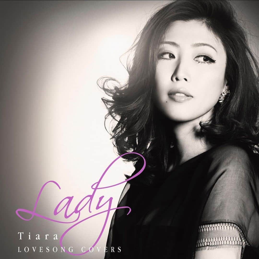 Tiaraさんのインスタグラム写真 - (TiaraInstagram)「﻿ ﻿ 2014年にリリースした歌謡曲カバーアルバム「Lady」﻿ ﻿ メイキングPhotoです！﻿ ﻿ 確か、衣装やメイクで大人感や色ぽさが出る様に頑張ったんだけど、出てるかなー？😅﻿ ﻿ #2014年﻿ #カバーアルバムLady﻿ #歌謡曲カバー﻿ #懐かしの写真﻿ #カバーベストアルバム発売中﻿ #tiara10thanniversary」11月24日 12時17分 - tiara0902