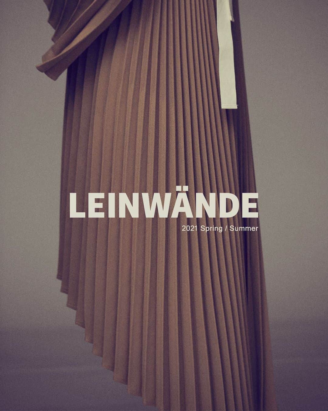 のインスタグラム：「2021 Spring Summer Collection is launching soon... #leinwande #leinwände」