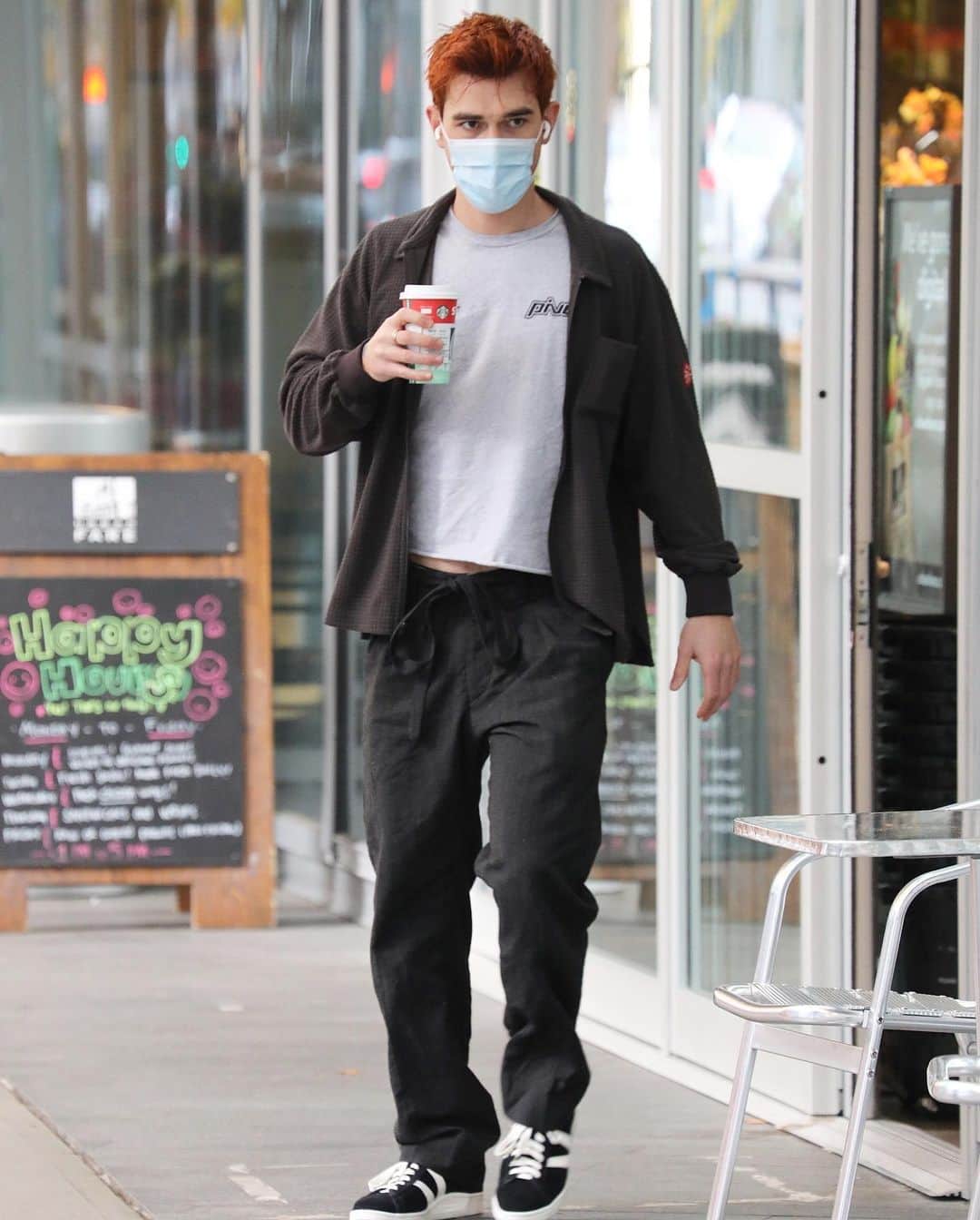 Just Jaredさんのインスタグラム写真 - (Just JaredInstagram)「@kjapa had his new shorter haircut on display while stepping out for coffee this weekend in Vancouver #KJApa Photo: Backgrid」11月24日 12時34分 - justjared