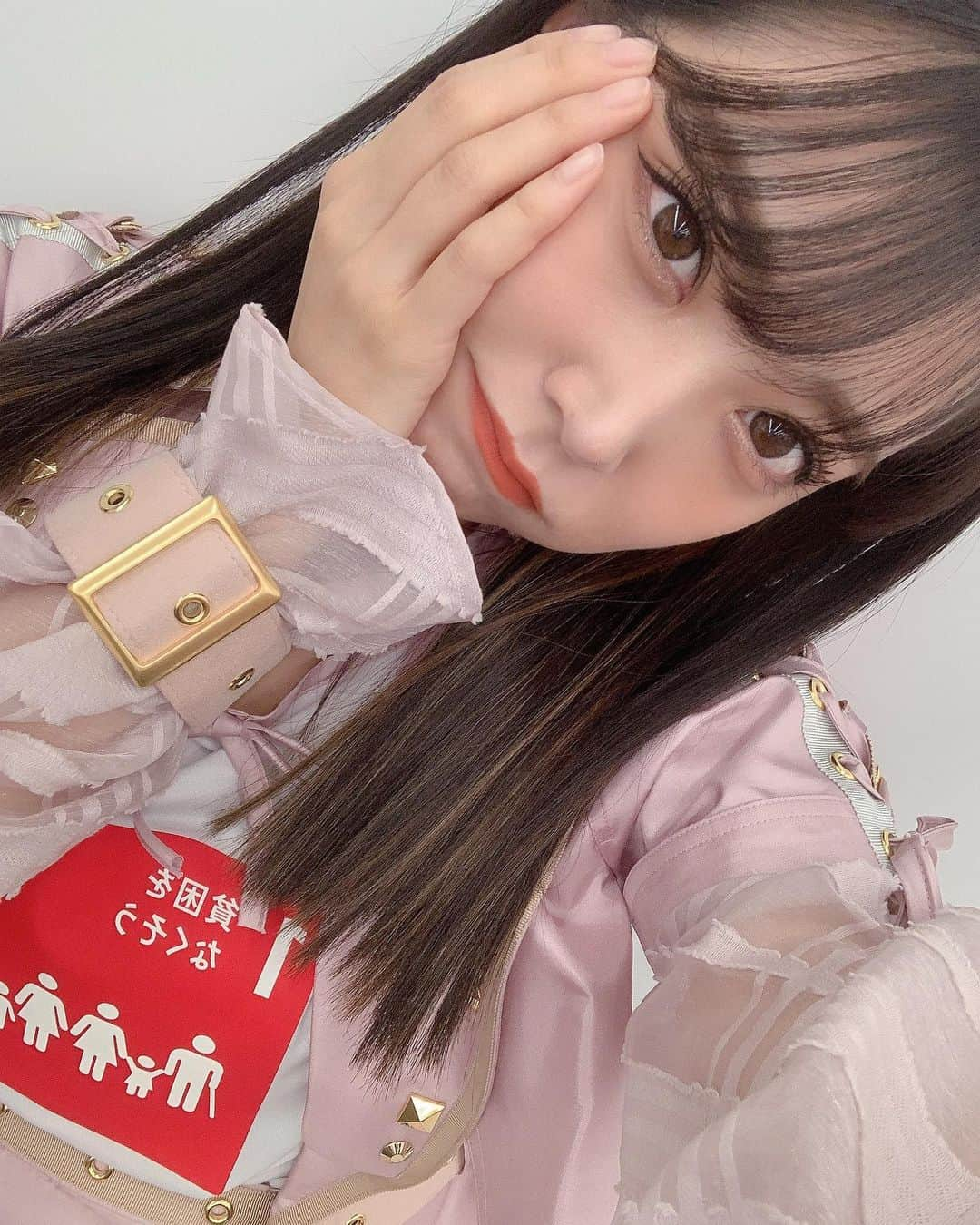 白間美瑠さんのインスタグラム写真 - (白間美瑠Instagram)「アイドルやで❤️❤️ ・ ・ 最近着てなかったピンク色の衣装、、、久しぶりに着るとドキドキしちゃいました🤭🤭」11月24日 12時47分 - shiro36run