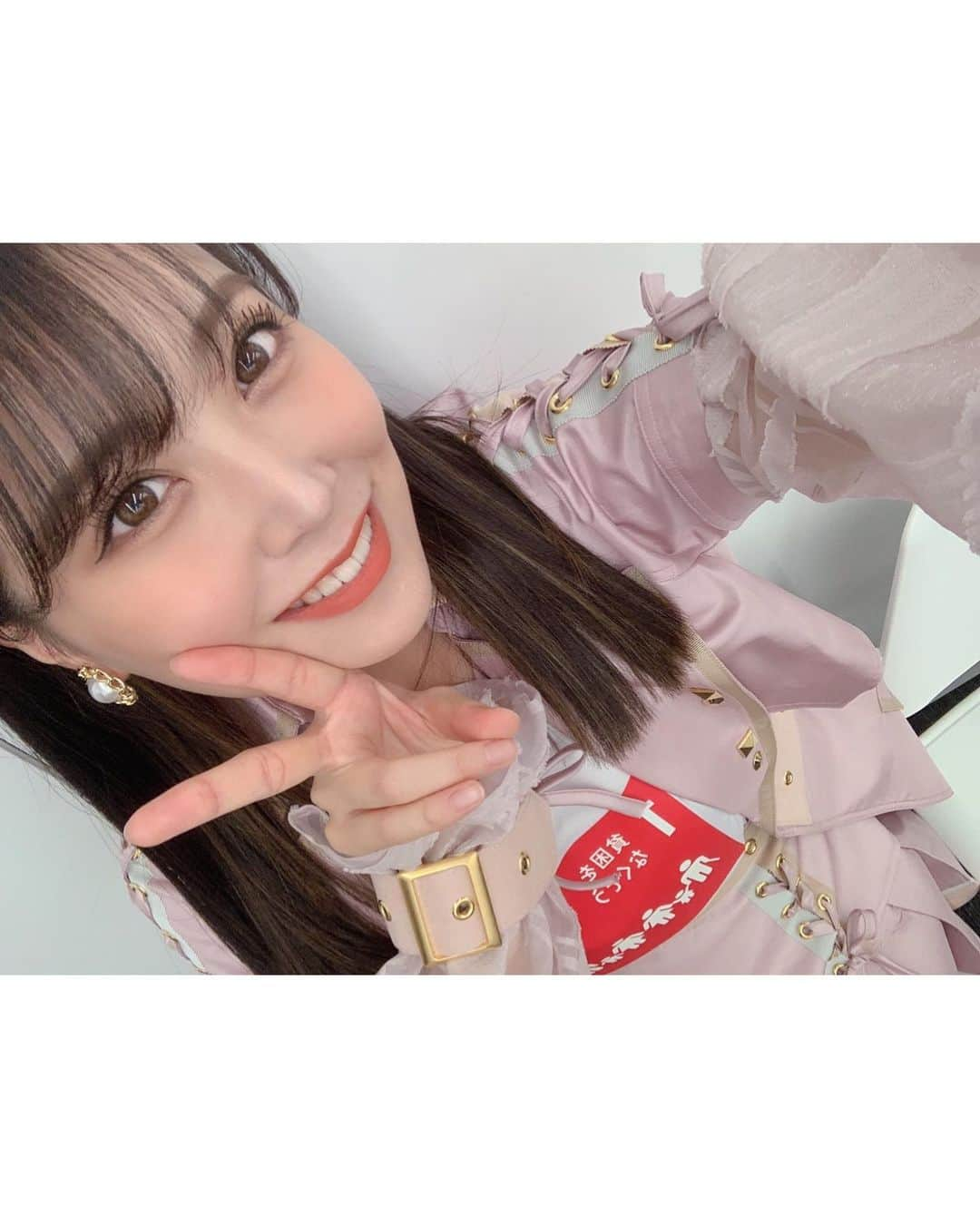 白間美瑠さんのインスタグラム写真 - (白間美瑠Instagram)「アイドルやで❤️❤️ ・ ・ 最近着てなかったピンク色の衣装、、、久しぶりに着るとドキドキしちゃいました🤭🤭」11月24日 12時47分 - shiro36run