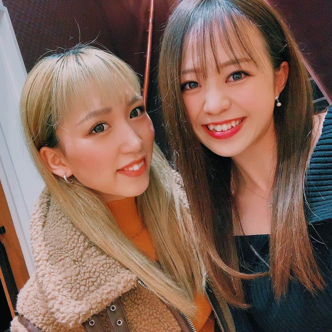 KimuraYuukaのインスタグラム：「. . . あかりと祝日前はお決まり❤️▶︎▶︎ いつもありがとッ💗🧜‍♀️💗 . 安定でございます☺︎🖤 . . #歩きまくる#祝日前呑 #可愛い#ラブです#前髪ぱつん」