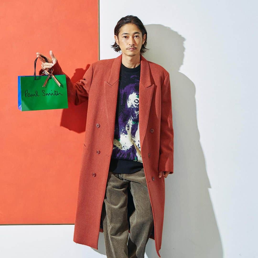 窪塚洋介のインスタグラム：「「Holiday Gifts for Your Loved Ones」 vol.1 窪塚洋介 大切な人への愛を贈り物に変換する方法。 #paulsmithjapan」