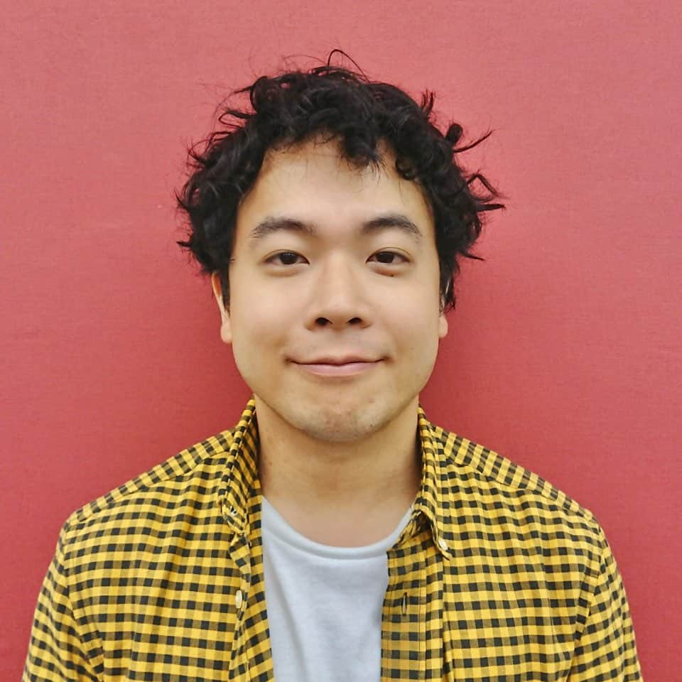 きづきさんのインスタグラム写真 - (きづきInstagram)「以前仕事で髪を巻きに巻いた時。 見たことない感じになってた。  #なにパーマっていうんだろ #腕の悪い美容師に騙されてパーマ失敗したのに似合ってますよと言われてそれを信じたきのいい人 #とか #消しゴム食べてそうなやつ #とか言われた #あ、 #決してこれで撮影したわけではなく #撮影時はカーラーをたくさんつけていた #とったらこうなっていた」11月24日 14時27分 - kizuki_h