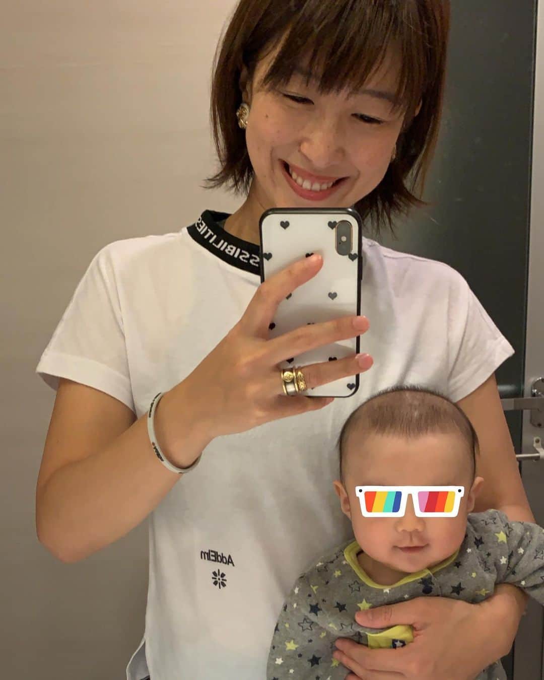 井出由起のインスタグラム：「...new wear... @addelm_official @atsugi_x_addelm   首元がお気に入りなTシャツ♡ 肩幅が広い私ですが... 肩のラインや袖のカットがいい感じなのでシルエットがキレイに着こなせます^ ^  @balletonetokyo  今日も#バレトンインストラクター 養成コースでした✨  #AddElm #アドエルム #ExpandYourPossibilities #あなたの可能性を拡げる  #wear #newitem #mom #momlife #mominstructor #balletone」