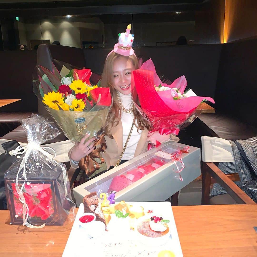 並川花連のグルメインスタ