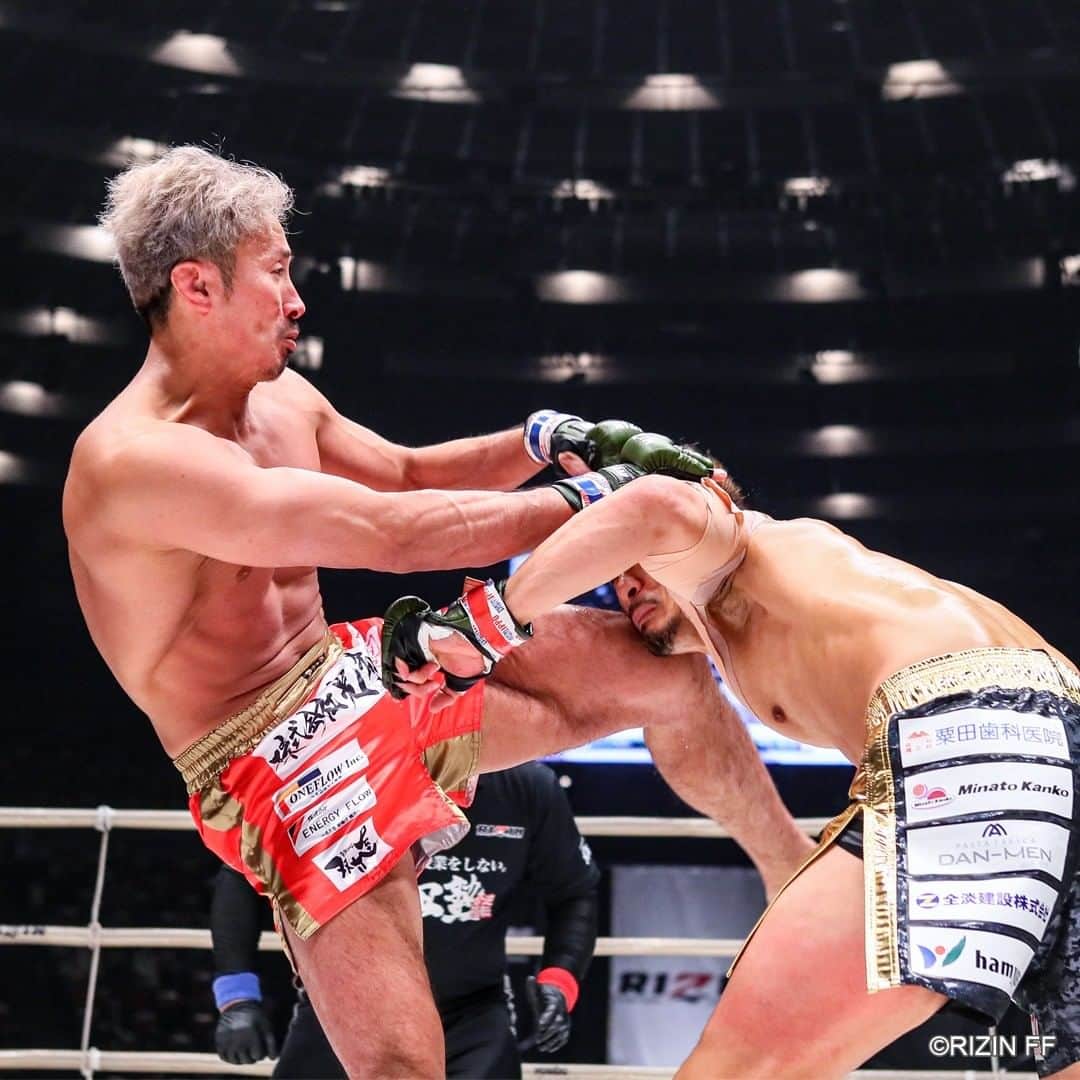 RIZIN FF OFFICIALさんのインスタグラム写真 - (RIZIN FF OFFICIALInstagram)「Yogibo presents RIZIN.25 -PLAYBACK PHOTOS- [Match.8]  Ryuichiro Sumimura defeats Let's Gota by Split Decision  #RIZIN #RIZIN25 #MMA #総合格闘技 #大阪城ホール #住村竜市朗 #レッツ豪太」11月24日 16時00分 - rizin_pr