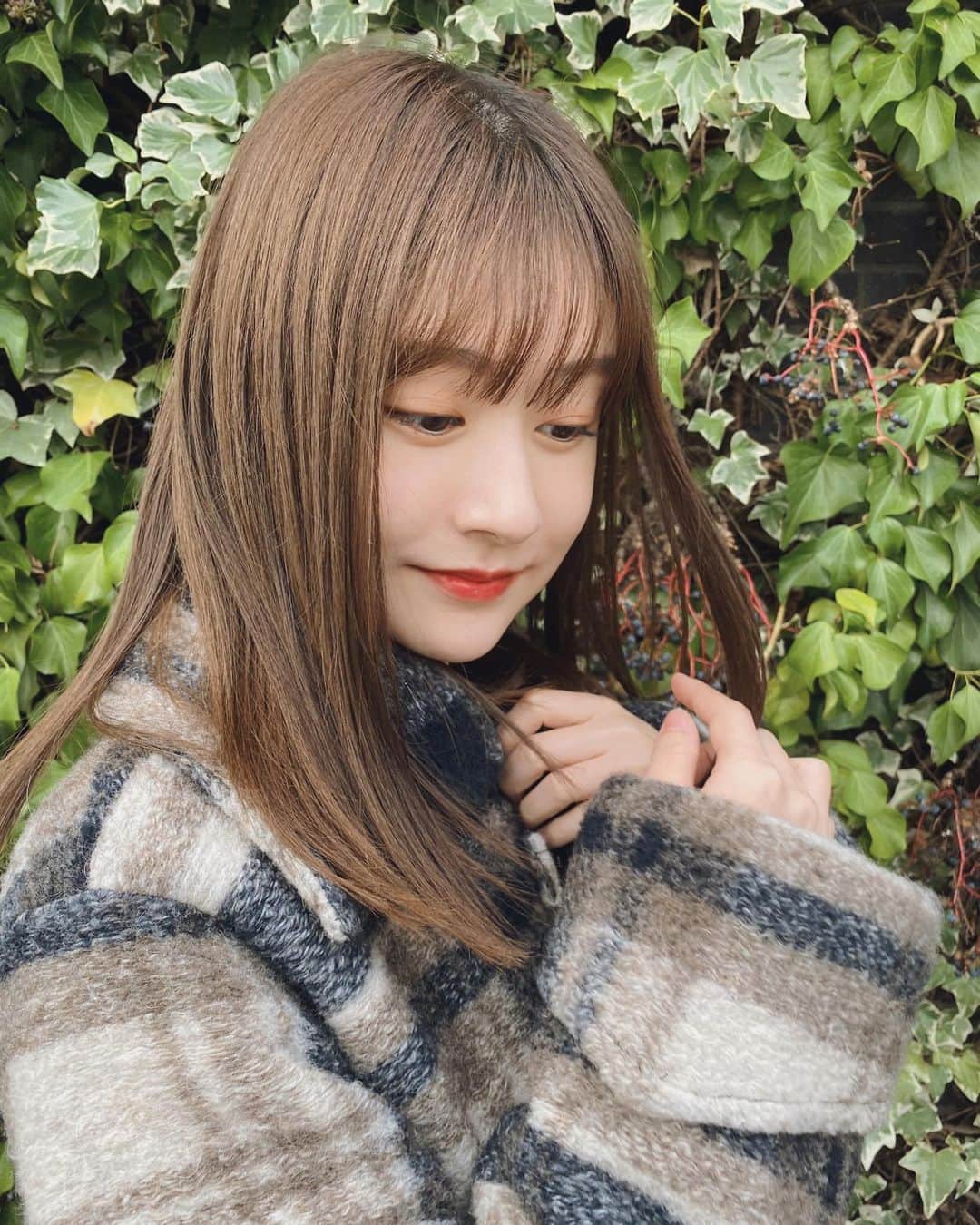 加藤美南のインスタグラム：「今日寒いからコート降ろしたよ🧥」