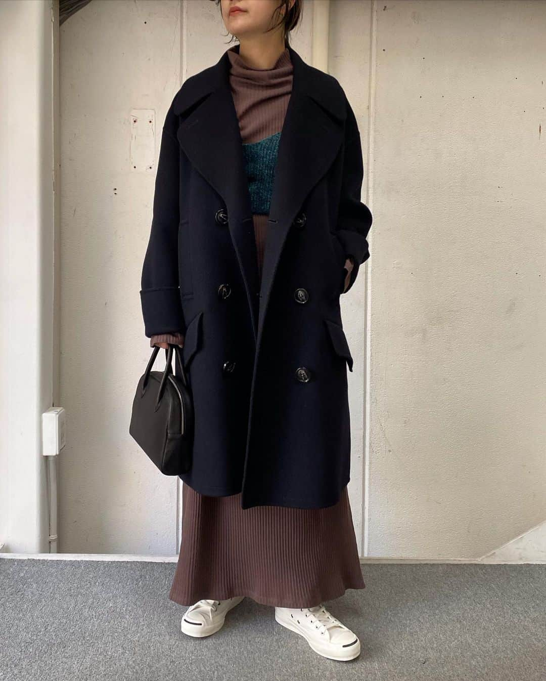 【ANN DE ARKさんのインスタグラム写真 - (【ANN DE ARKInstagram)「PICKUP ITEM﻿ ﻿ 《 MADISON BLUE 》﻿ BIG PEA CT BEAVER﻿ ￥220,000（税込）﻿ ﻿ 《 TAN 》﻿ LEMON BUSTER﻿ ¥28,600(税込)﻿ ﻿ 通販ご希望の際はお問い合わせ下さい。﻿ ﻿ 《 Baserange 》﻿ LHASA KAFTAN﻿ ￥38,610（税込）﻿ ﻿ 《 Aeta 》﻿ DEER BOSTON S﻿ ￥36,300（税込）﻿ ﻿ 現在ご予約受付中です。﻿ ご希望の方はお問い合わせくださいませ。﻿ ﻿ ﻿ ﻿ スタッフ身長158cm﻿ ﻿ ﻿ オフィシャルサイトの在庫と店頭在庫は共有しております。﻿ 商品に関しましては、お気軽にコメントや店舗までお問い合わせください。﻿ ⬇︎⬇︎⬇︎﻿ @ann_de_ark  @arknets_official﻿ #fashion #栃木 #宇都宮 #ショップ  #arknets #anndeark #annstyling #anncode #madisonblue #tanjpn #aeta #charlottechesnais #Baserange」11月24日 16時43分 - ann_de_ark