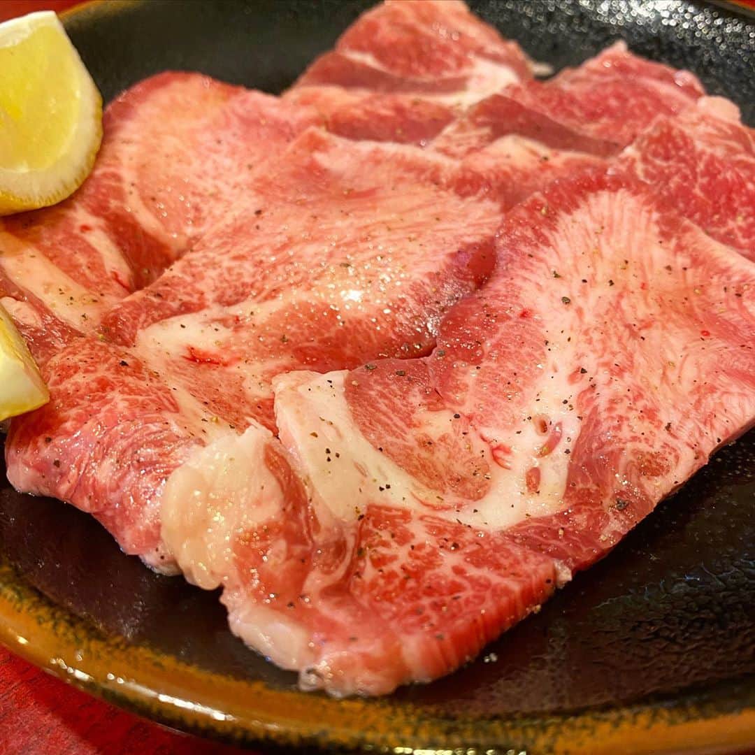 東京肉レポートのグルメインスタ